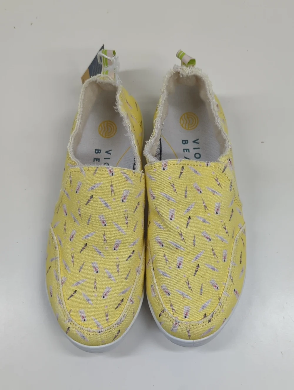 New Vionic Beach Malibu Slip-On Canvas Sneakers Women's Size 5